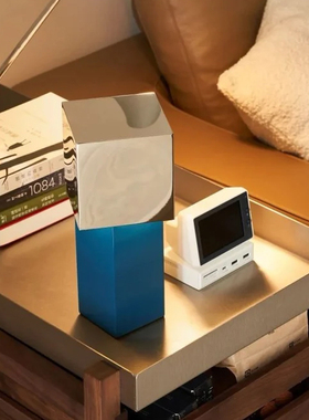 北欧设计师款台灯客厅卧室床头灯现代简约创意个性艺术台灯