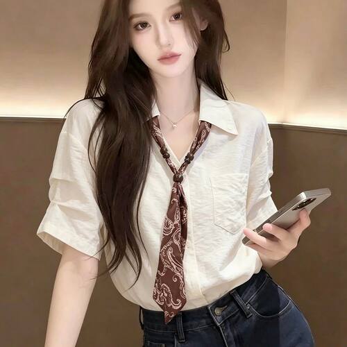 法式翻领丝巾V领短袖衬衫