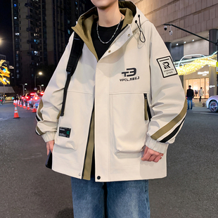 工装夹克外套男春秋季休闲宽松夹克男春装青少年学生帅气连帽上衣
