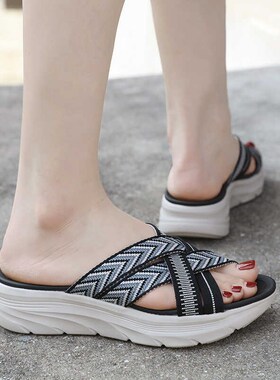 X型拖鞋女夏季新款外穿运动风软底踩屎感中跟厚底坡跟凉拖大码412