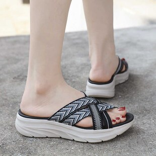 X型拖鞋女夏季新款外穿运动风软底踩屎感中跟厚底坡跟凉拖大码412