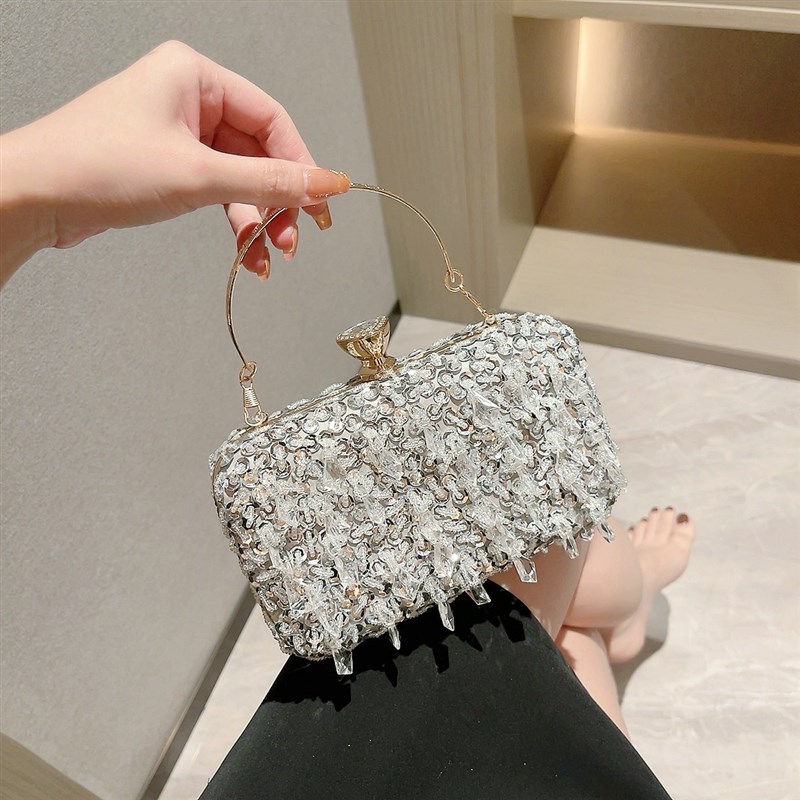 精致晚宴手拿包宴会手提包高档礼服包银色小包包亮片女链条小方包