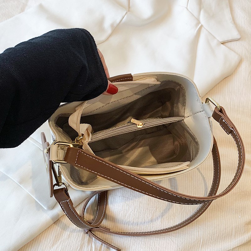 高级感爆款包包女2023新款潮时尚单肩手提包百搭斜挎包洋气水桶包