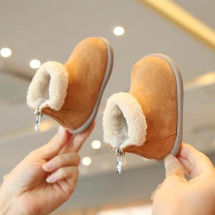 冬季新款宝宝短靴加绒保暖雪地靴男女童短筒靴子防滑软底婴幼儿鞋