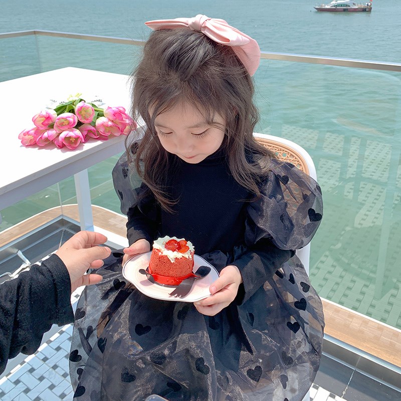 【现货闪发】女童公主裙秋冬装黑色泡泡袖纱裙爱心宝宝长袖连衣裙