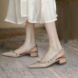 铆钉凉鞋女2024年夏新款尖头单鞋平底鞋漆皮包头气质裸色高跟女鞋