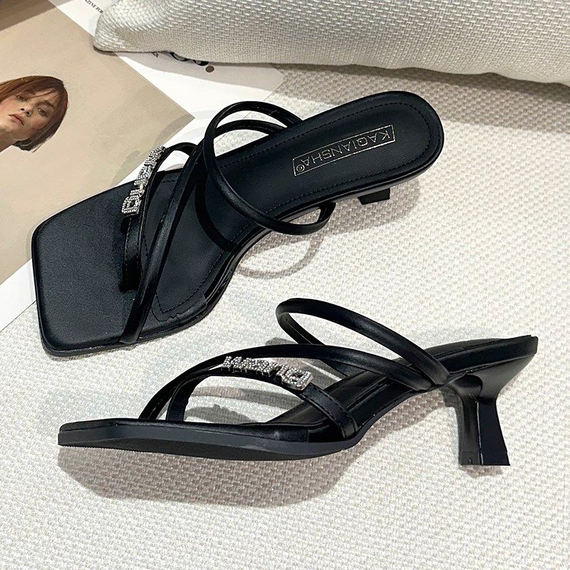 气质外穿细跟夹趾凉拖鞋女黑色职业2025年新款夏季水钻套脚高跟鞋