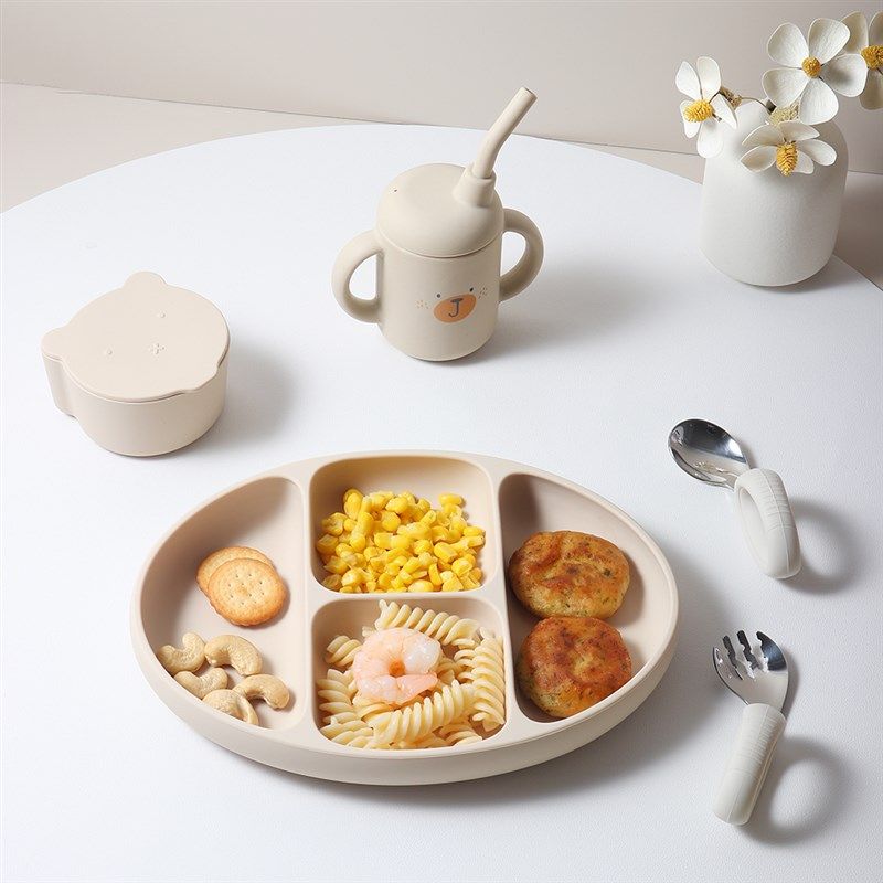 儿童硅胶分隔餐盘宝宝四格吸盘餐盘训练餐具婴儿学食辅食防水吃饭