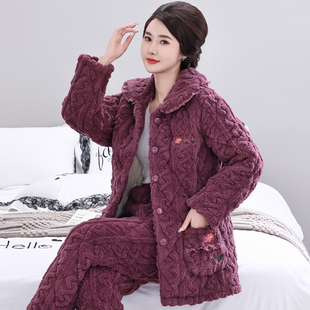 2025年新款秋冬季珊瑚绒睡衣中老年女士加厚加绒三层夹棉妈妈套装