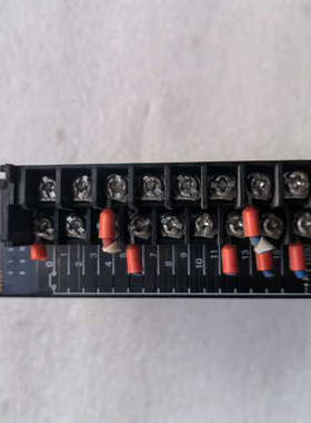 议价CJ1W-INT01     成色非常漂亮  图片实