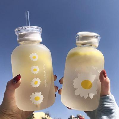 带盖的玻璃杯耐高温夏季高硼硅ins带刻度吸管水杯雏菊磨砂杯子