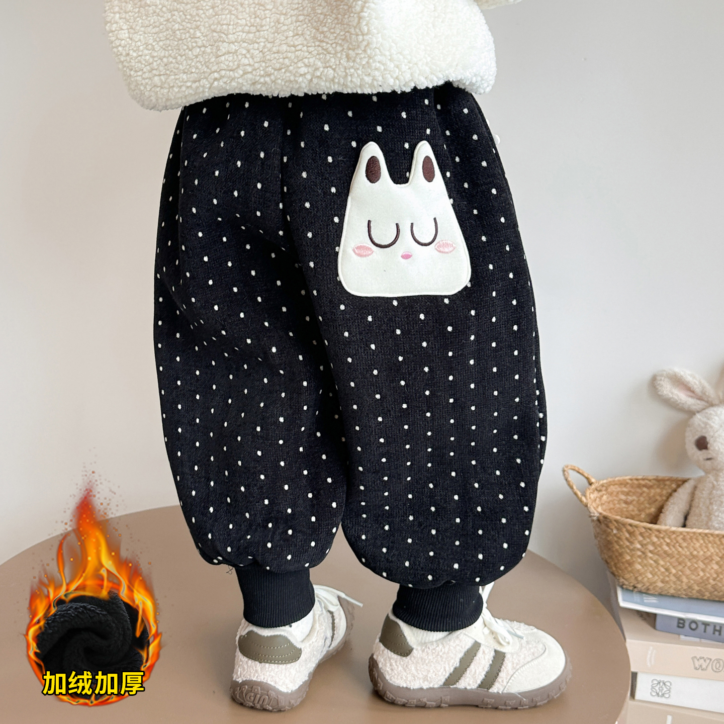 女宝宝冬季新款加厚圆点棉裤小女孩加绒可爱休闲卫裤卡通保暖裤子