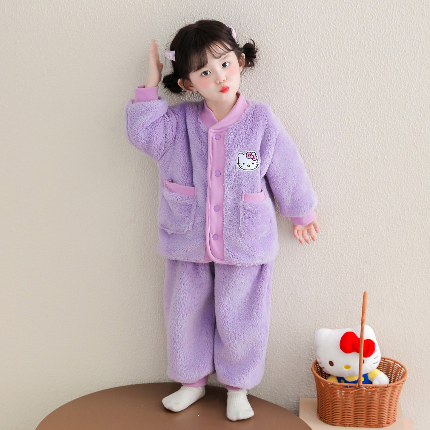 女小童可爱猫咪法兰绒睡衣套装女宝宝秋冬装保暖幼儿珊瑚绒家居服