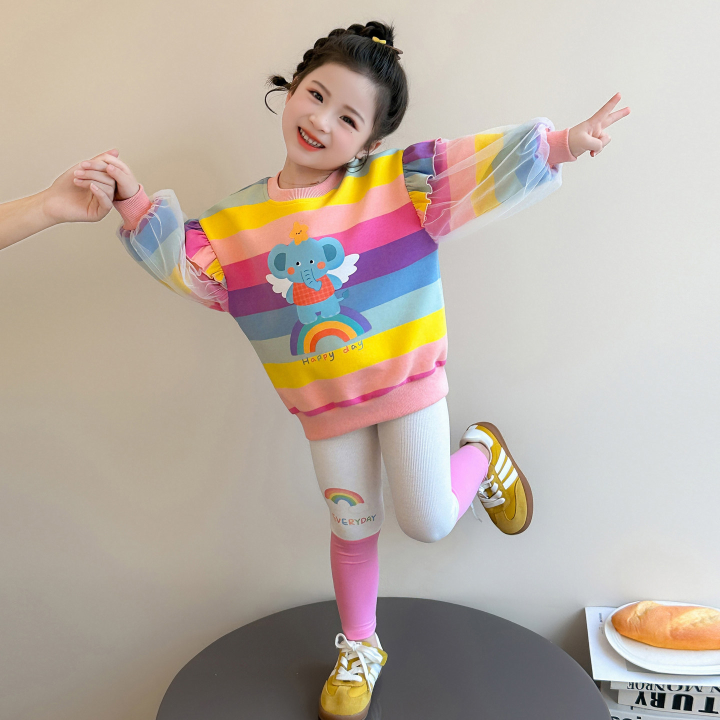 女宝宝春季新款时尚运动外套套装小女孩潮流帅气微喇裤两件套舒适,女装/女士精品,时尚套装,淘宝优惠券,粉丝福利购,淘宝优惠卷