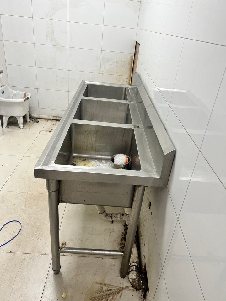 1月9日湖州废旧厨房设备一个网络拍卖公告