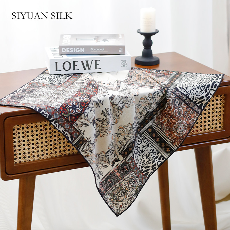 2025新款桑蚕丝绵羊毛丝巾女复古印花丝毛小方巾时尚百搭围巾披肩