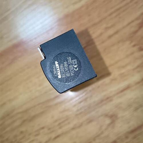 巴鲁夫接近开关BES M18MI-PSC50B-S04G B