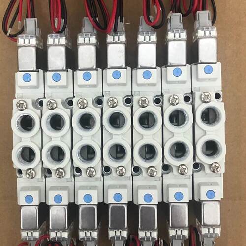 99新SMC原装正品SY5220-5LZ-01电磁阀数量7