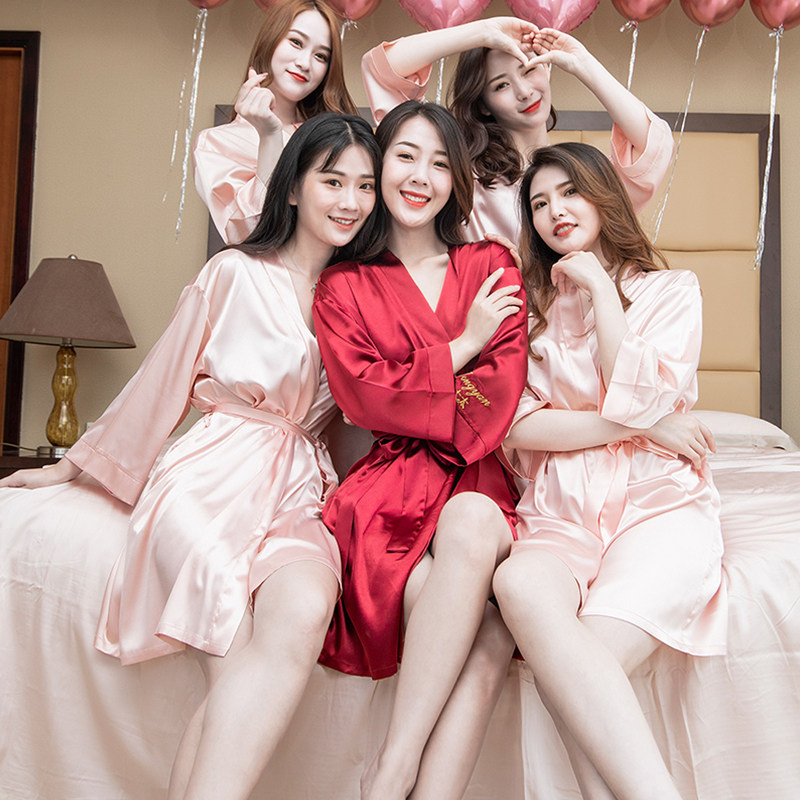 新娘晨袍女结婚礼服刺绣定制伴娘伴手礼三件套中式春夏季薄款睡衣