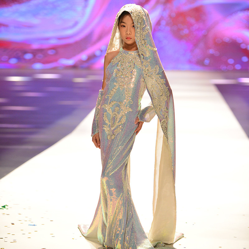 女童礼服轻奢小众高端2024新款儿童走秀晚礼服主持个性钢琴演出服