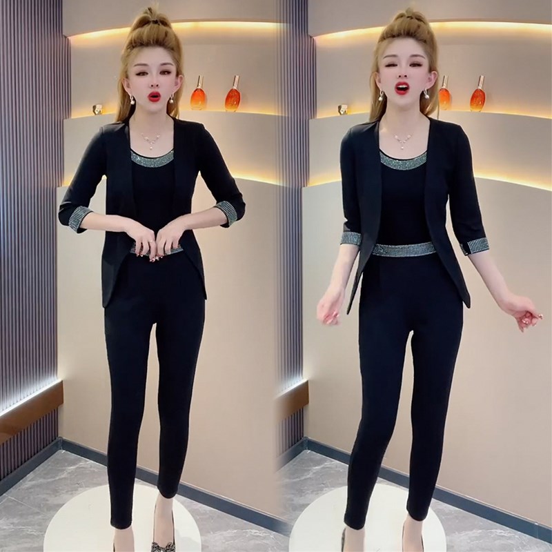 网红气质时尚套装女23春季新款七分袖西服外套背心小脚裤三件套潮