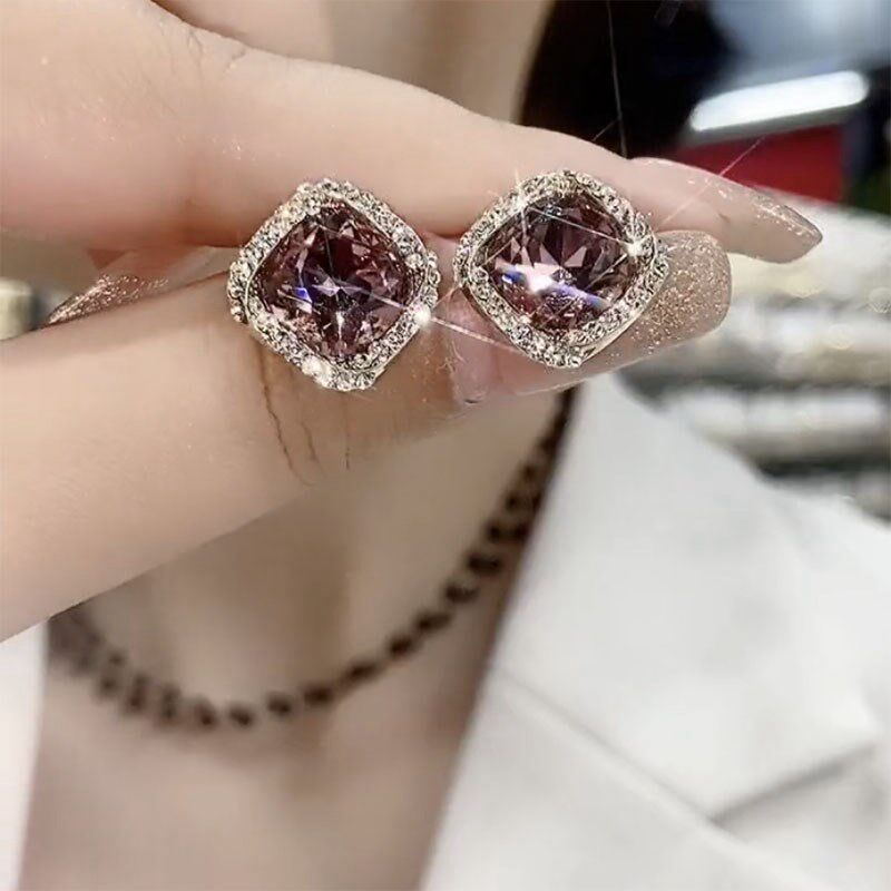 紫色水晶耳钉女小众设计高级感方块耳环2024年新款潮轻奢气质耳饰