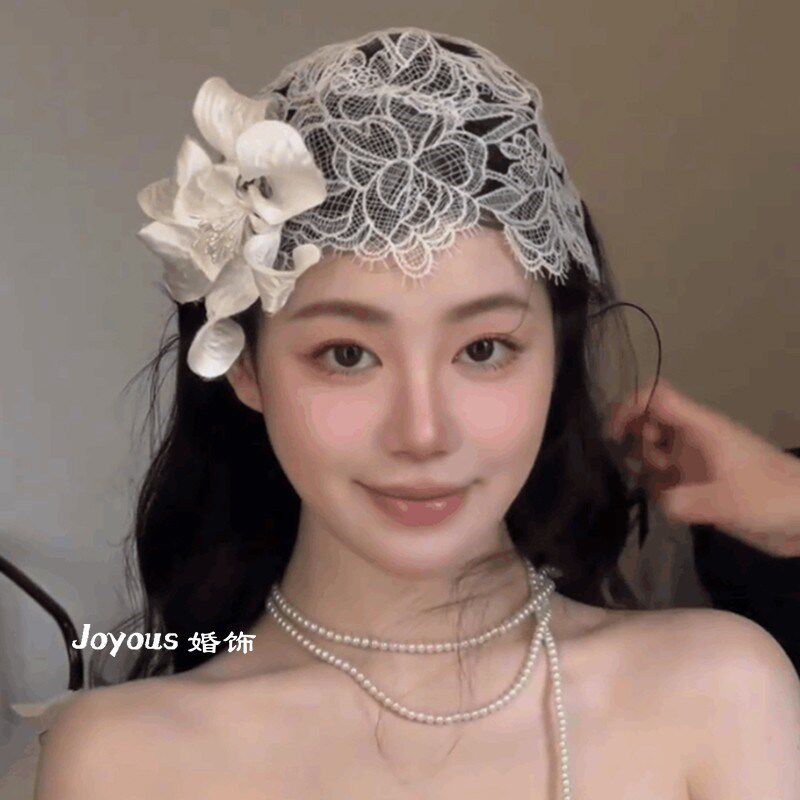 2024新款新娘法式复古轻奢包头蕾丝帽式花朵头饰影楼拍照道具大气
