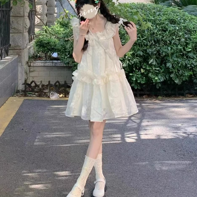 法式高级感荷叶边吊带连衣裙夏季小个子初恋甜辣风仙女奶乖蓬蓬裙
