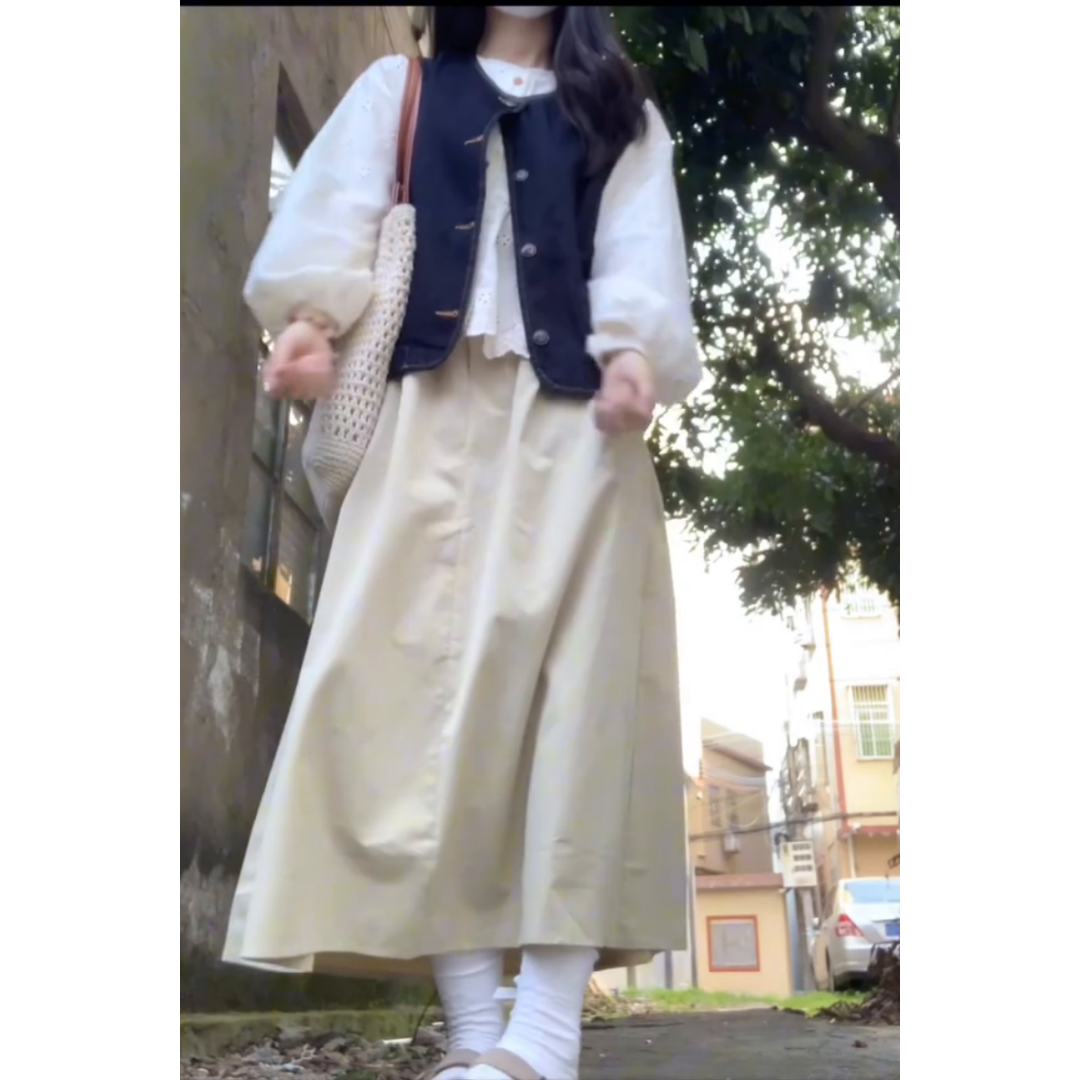 牛仔马甲半身长裙镂空衬衫三件套