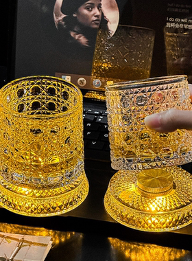 创意发光水晶旋转威士忌酒杯家用高级感啤酒杯解压洋酒杯转转杯子