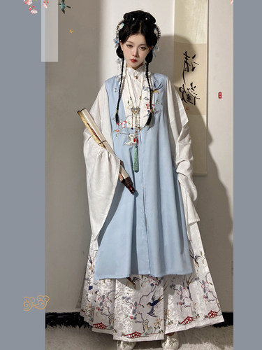 久颜新款明制立领斜襟马面裙刺绣