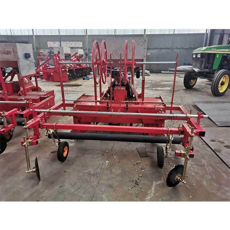 覆膜起垄一体机拖拉机后置式打药铺膜机农田地膜覆盖打孔设备,农机/农具/农膜,播种栽苗器/地膜机,淘宝优惠券,粉丝福利购,淘宝优惠卷