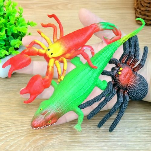 软胶仿真蜘蛛蝎子鳄鱼套装包邮