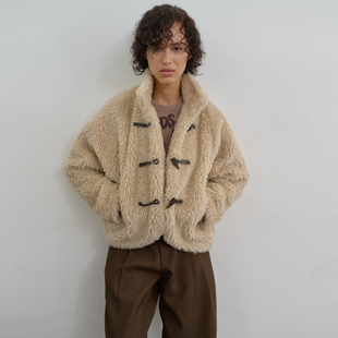 introutro立领蝙蝠袖牛角扣皮草夹克宽松型通勤百搭长袖上衣外套