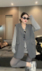 大码 极简风V领无袖 新款 马甲女2026春季 胖MM通勤百搭上衣 纽扣西装
