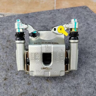 适用于五菱宏光E300前刹车分泵前分泵原厂原装正品前制动卡钳