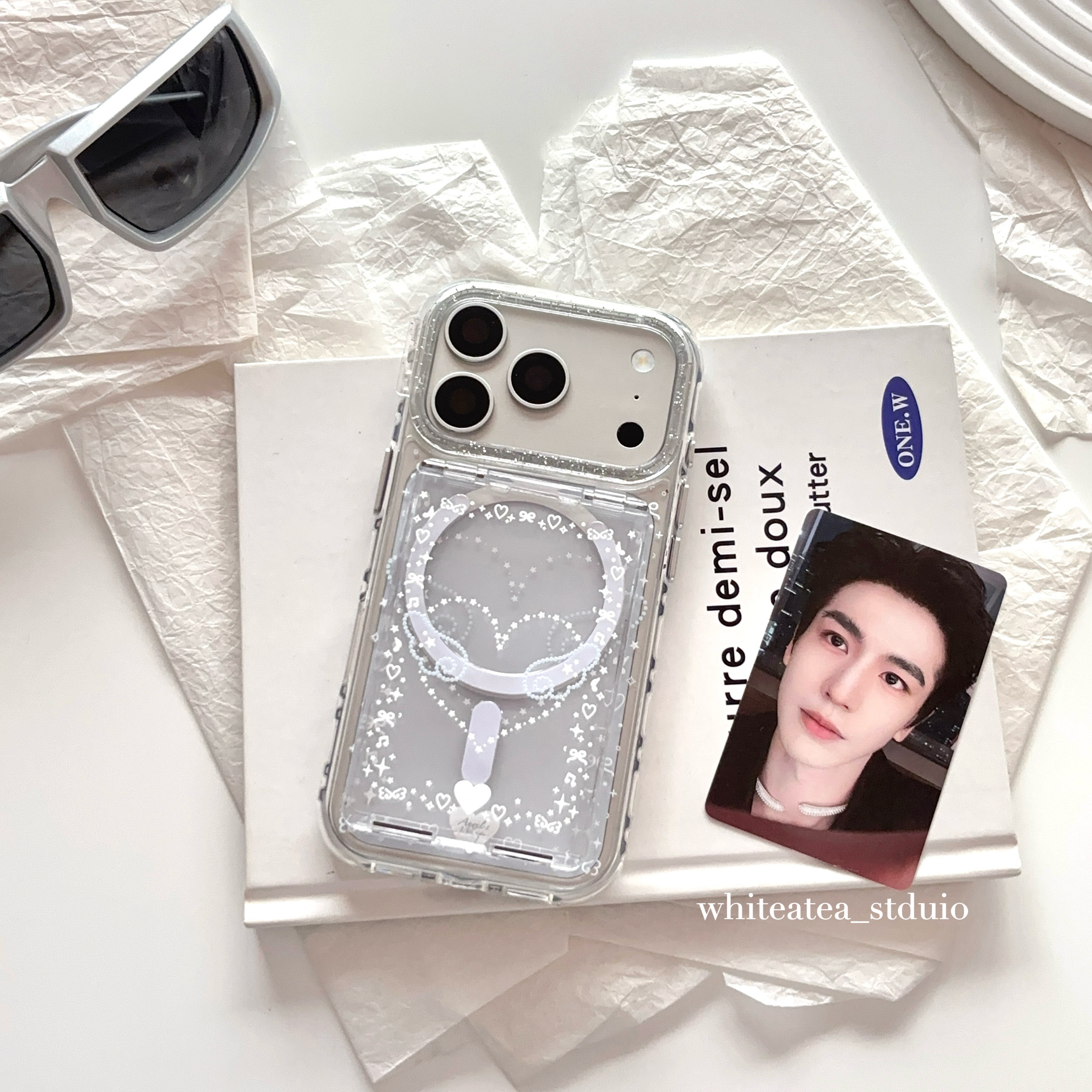 盐白茶ins春夏清新透明白色爱心磁吸卡片适用苹果17ProMax手机壳iPhone16小众15新款14高级感简约气质保护套
