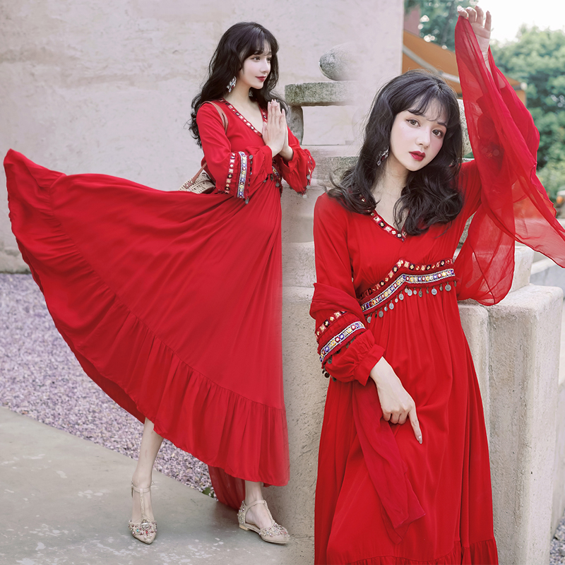 海边旅游女V领茶卡盐湖拍照裙子沙漠复古民族飘带红裙连衣裙长裙