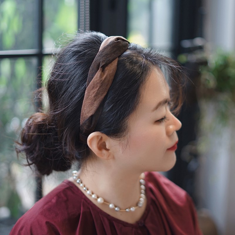 新中式时尚简约双股麻花辫咖色香云纱发箍女高颅顶高端头箍女新款