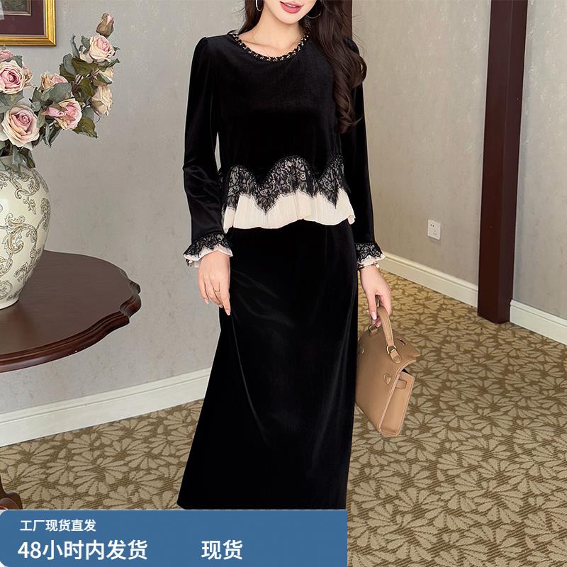 黑色蕾丝拼接丝绒连衣裙女2026新款秋冬装轻奢高级感显瘦气质裙子