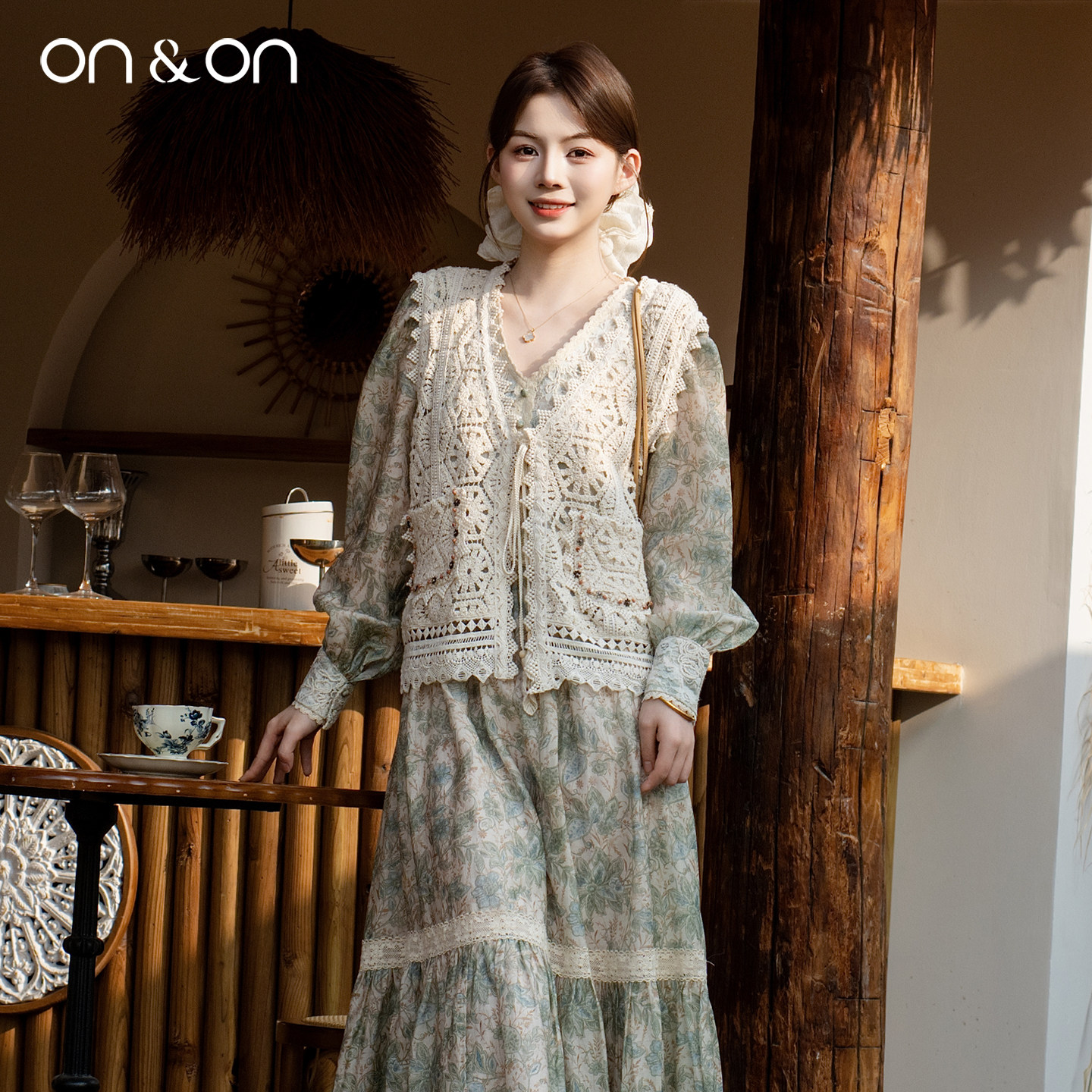 ON＆ON/安乃安2026春季新款韩系复古百搭文艺钩花度假风气质