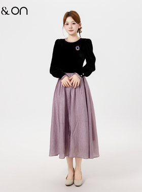 ON＆ON/安乃安2025冬季新款法式复古轻奢钉珠拼接撞色加绒连衣裙