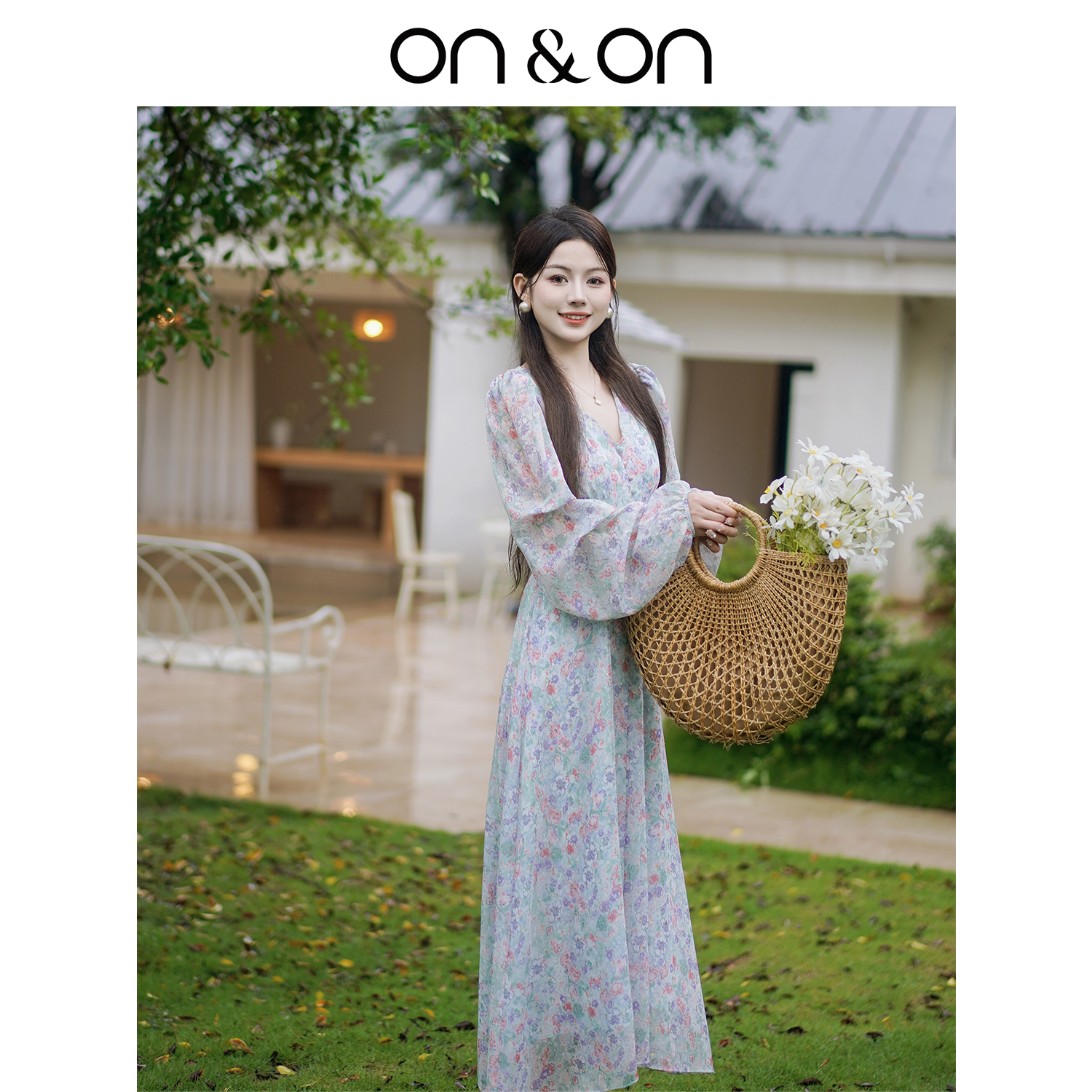 ON＆ON/安乃安2025夏季新款韩系优雅V领收腰显瘦碎花户外连