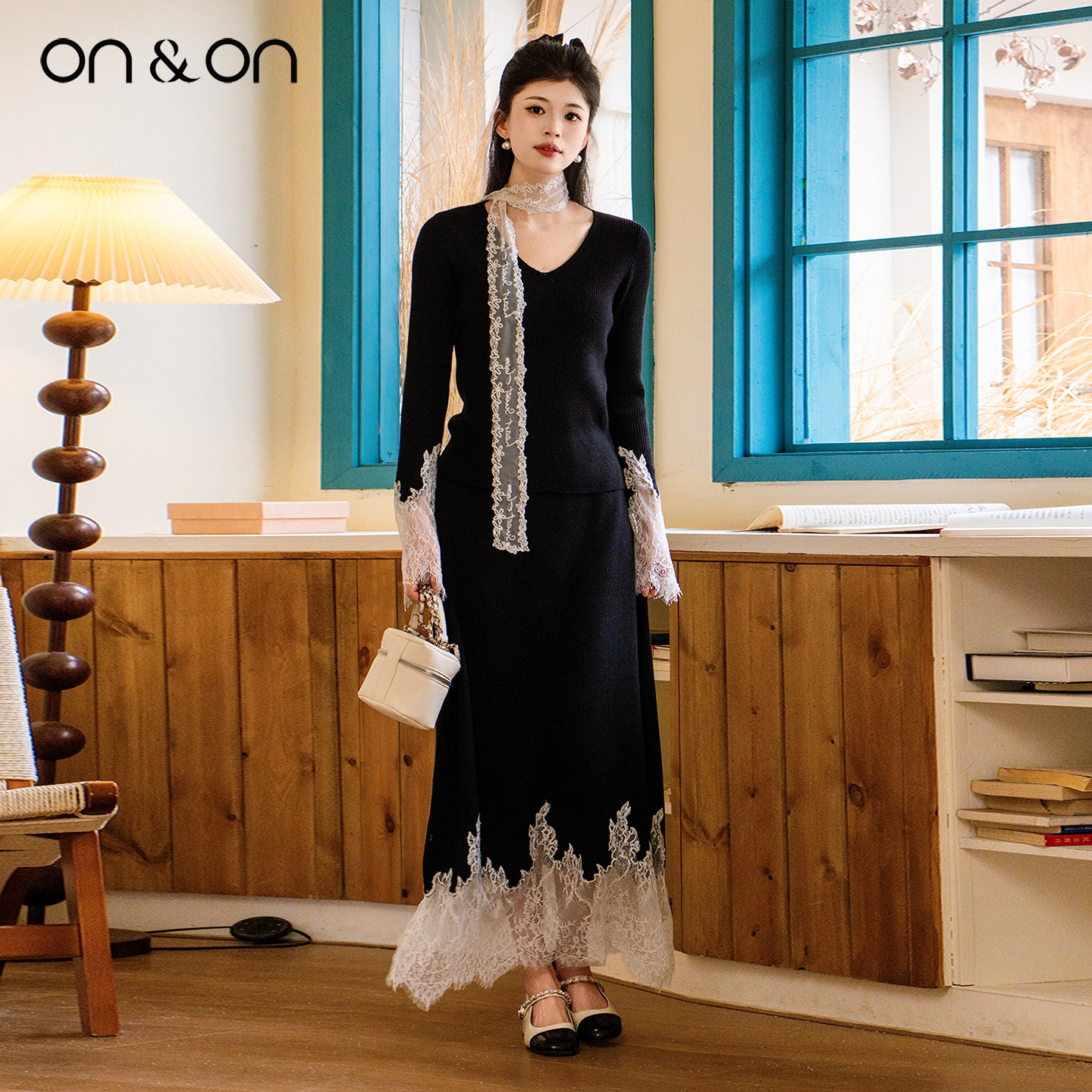 ON＆ON/安乃安2025冬季新款韩系气质轻奢弹力蕾丝拼接针织套