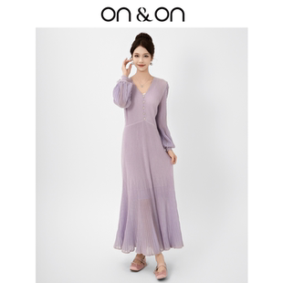 百褶鱼尾长袖 ON＆ON 韩系V领时尚 新款 针织连衣裙女 安乃安2025冬季