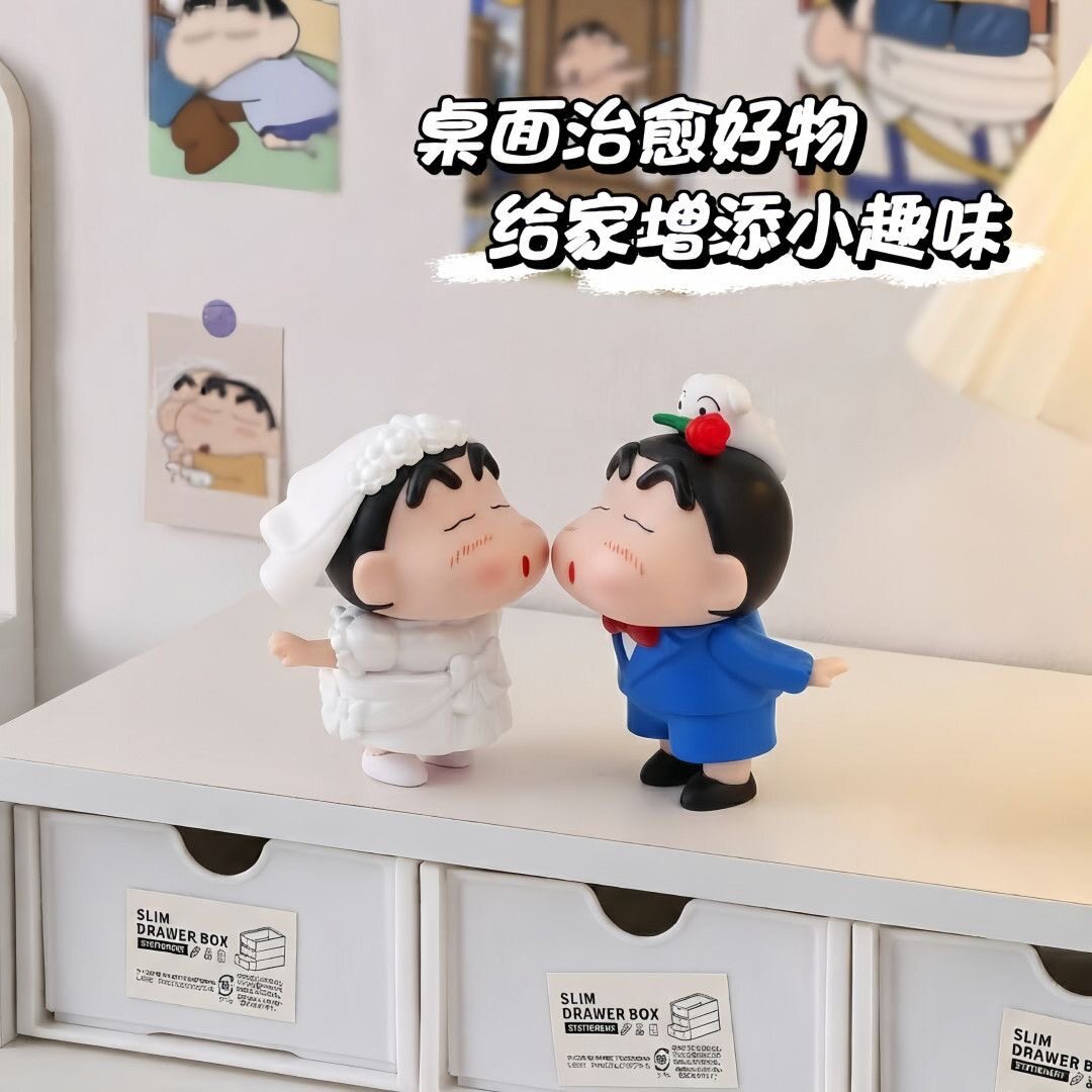 婚礼小新摆件创意结婚房间装饰公仔可爱订婚蛋糕摆件桌面手办礼物