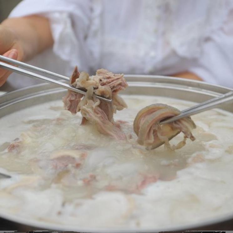 威远羊肉汤 黑山羊传统制作冬季暖心暖胃香而不腻非物质文化遗产