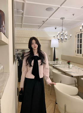 JeJuna炸鸡欧尼 约会战袍 粉色长毛蝴蝶结外套提花半身裙法式套装