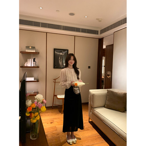 JeJuna炸鸡欧尼刺绣衬衫