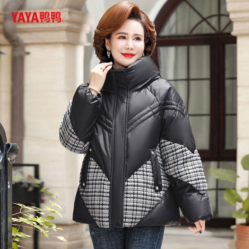 YAYA鸭鸭小香风外套妈妈秋冬装羽绒服短款中年女装洋气中老年人